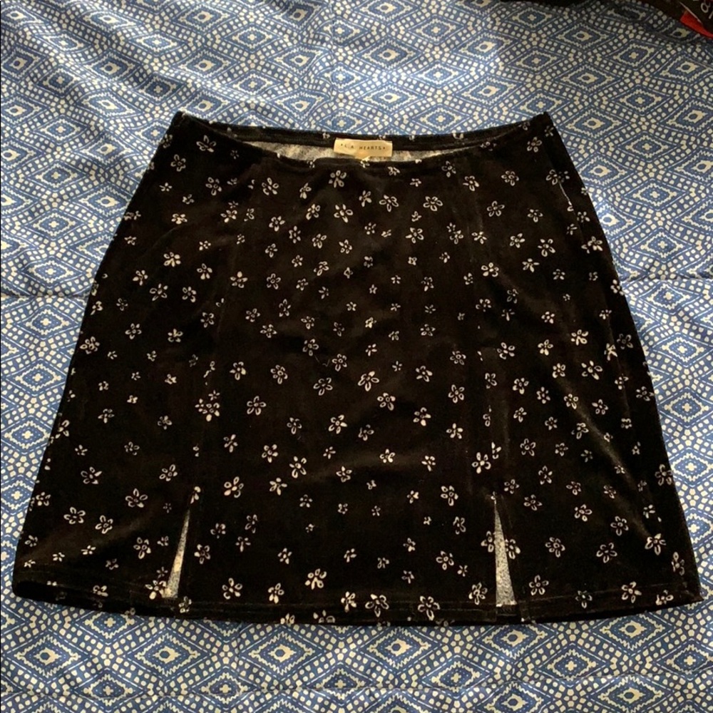 NWT LA HEARTS Velvet Skirt - Picture 2 of 4